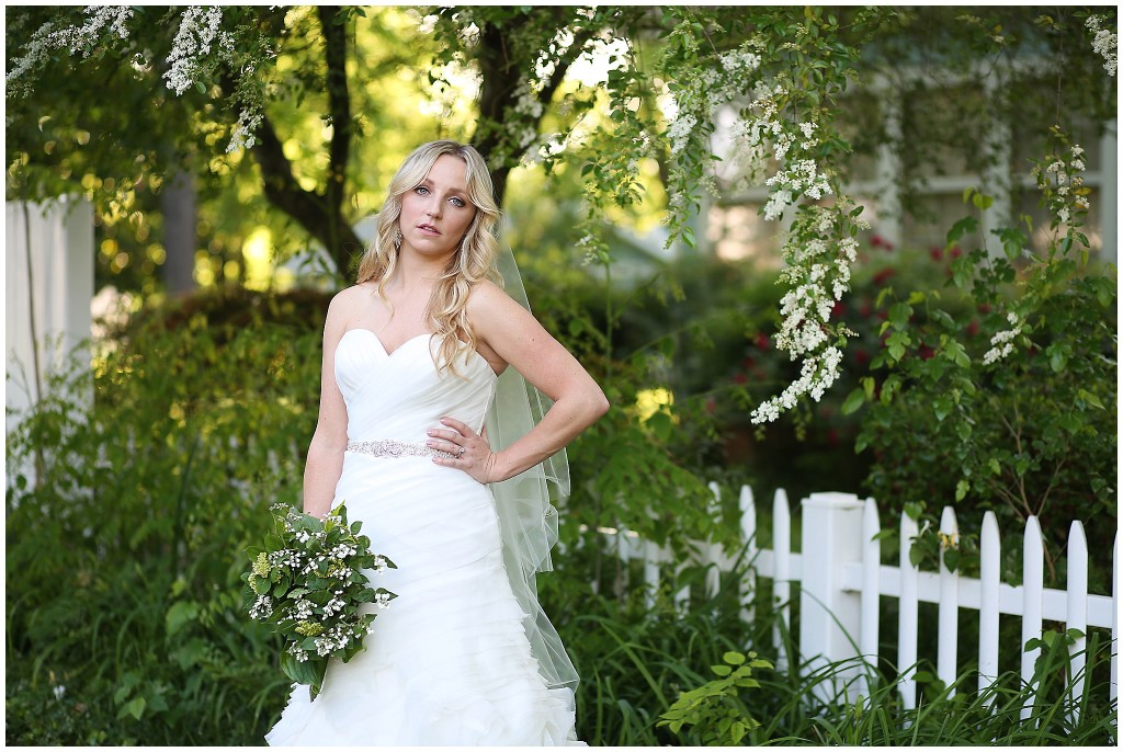 Bridal-Session-on-the-water-at-Tappahonnock-River-Richmond-Virginia-Photos-by-Ashley-Glasco-Photography (13)
