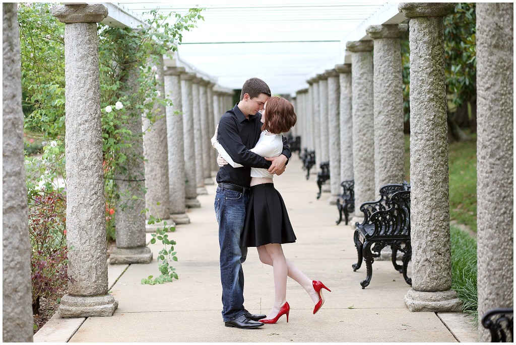Engagement-Session-at-Maymont-Park-Richmond-Virginia-Photos-by-Ashley-Glasco-Photography (11)