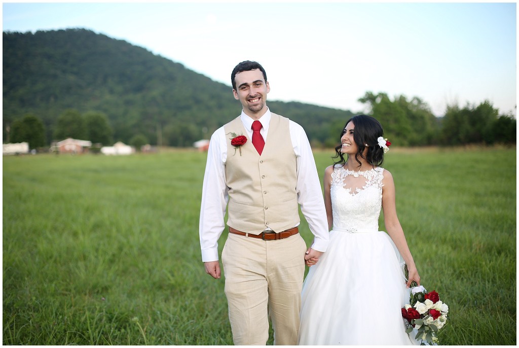 Beautiful-Mountain-Wedding-at-the-Rosebrook-Inn-Charlottesville-VA-Photos-by-Ashley-Glasco-Photography (104)