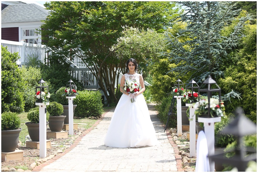 Beautiful-Mountain-Wedding-at-the-Rosebrook-Inn-Charlottesville-VA-Photos-by-Ashley-Glasco-Photography (47)