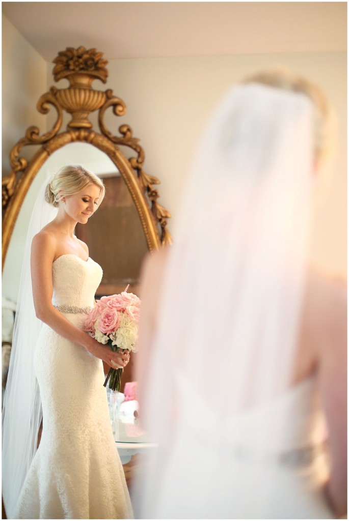 A-Classic-Wedding-at-Bluemont-Vineyard-Bluemont-VA-Photos-by-Ashley-Glasco-Photography (13)