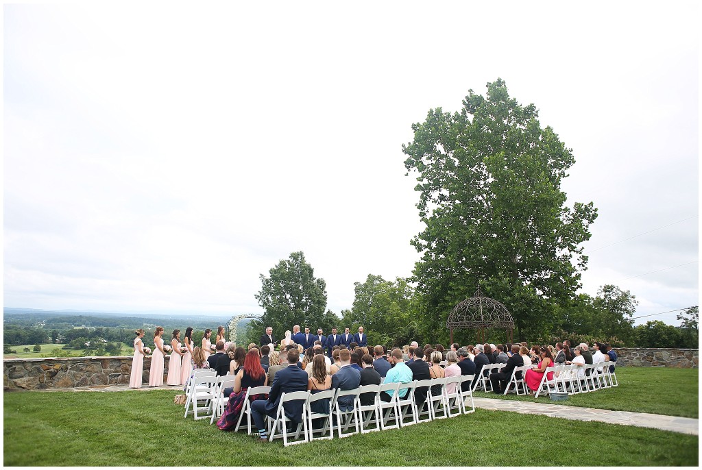 A-Classic-Wedding-at-Bluemont-Vineyard-Bluemont-VA-Photos-by-Ashley-Glasco-Photography (33)