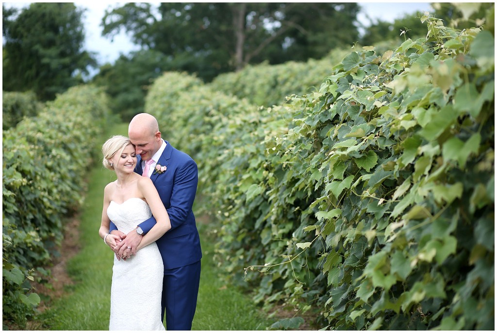 A-Classic-Wedding-at-Bluemont-Vineyard-Bluemont-VA-Photos-by-Ashley-Glasco-Photography (56)