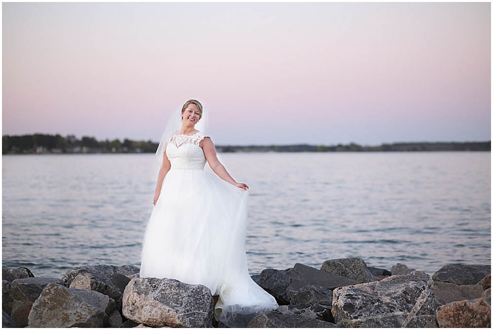 bridal-session-at-yorktown-beach-richmond-va-photography-by-ashley-glasco-photography-16