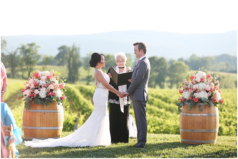 A-Classic-Wedding-at-Breaux-Vineyards-Purcellville-VA-Photography-by-Ashley-Glasco-Photography (39)