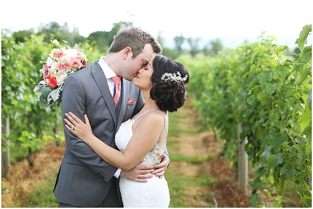 A-Classic-Wedding-at-Breaux-Vineyards-Purcellville-VA-Photography-by-Ashley-Glasco-Photography (65)
