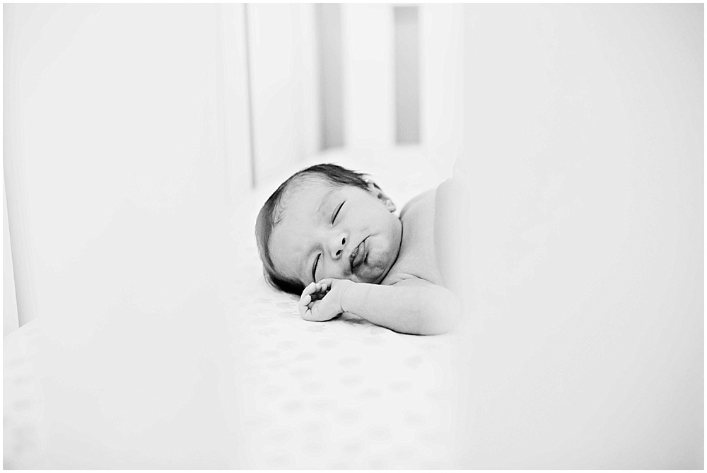 A-Lifestyle-Newborn-Session-Richmond-VA-Photography-by-Ashley-Glasco-Photography (19)
