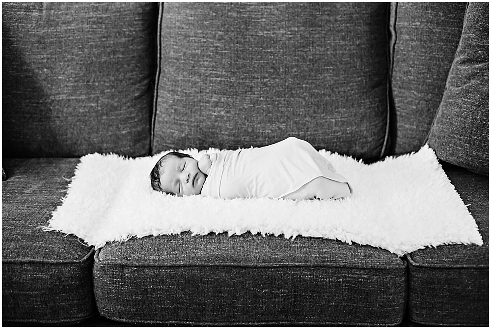 A-Lifestyle-Newborn-Session-Richmond-VA-Photography-by-Ashley-Glasco-Photography (21)